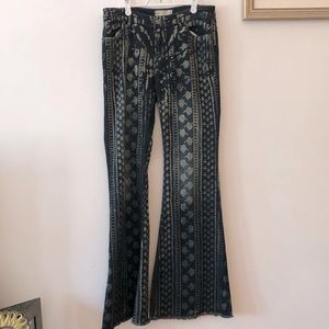 Free People dark blue jeans with print